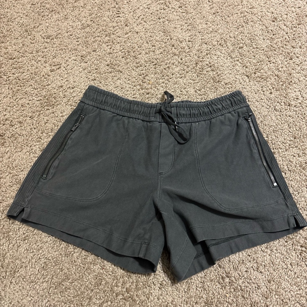 Athleta Shorts Size 0